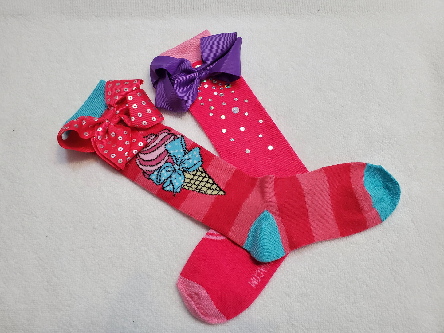 "New" JoJo Siwa Girls Knee High Socks (Ice Cream) (FREE JoJo Bow with Purchase)