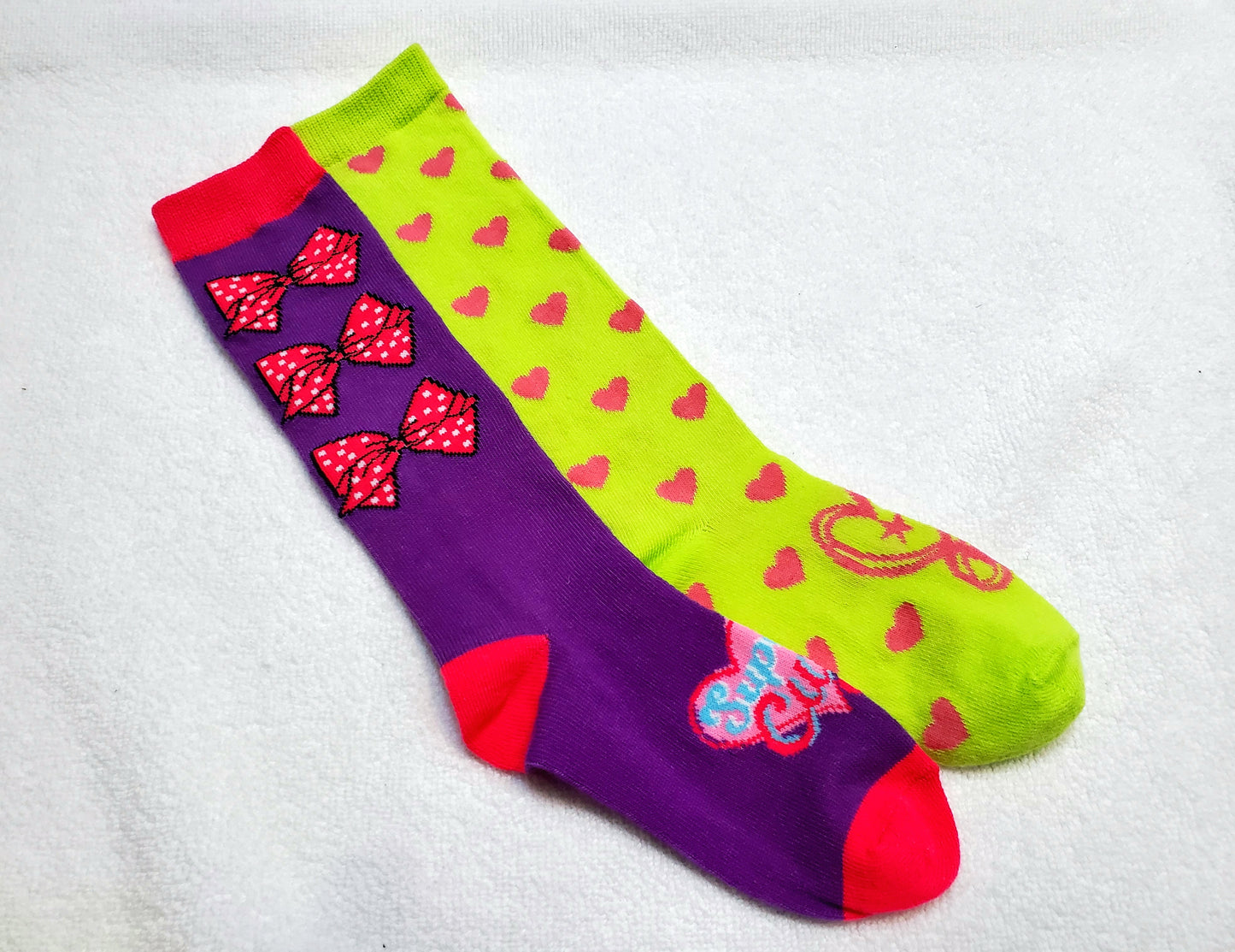 "New" JoJo Siwa Girls Knee High Socks (Hearts & Bows) (FREE JoJo Bow with Purchase)